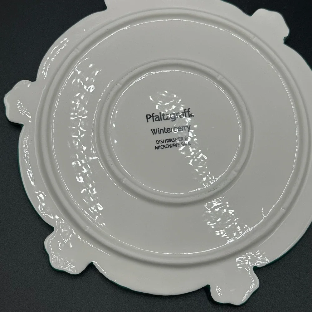 Pfaltzgraff Winterberry Snowflake Trivet 9in White Holly Berry Christmas Festive